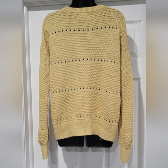 Old Navy Pullover Sweater - Picture 2 of 4